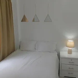Comfortable 3-bedroom Apartment, Close To The American Consulate Guest house